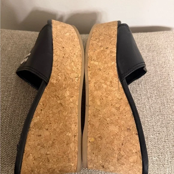 DKNY Black Women's Slide Sandals - Picture 7 of 9